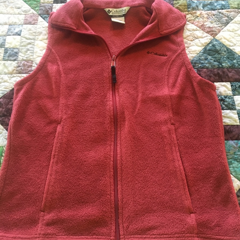 Columbia Fleece Vest - size small